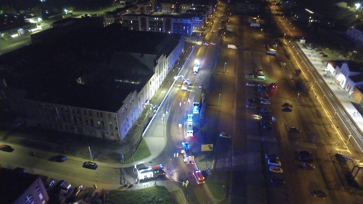 FW-KLE: Weiteres Brandereignis an der Van-den-Bergh-Straße am Sonntagabend
