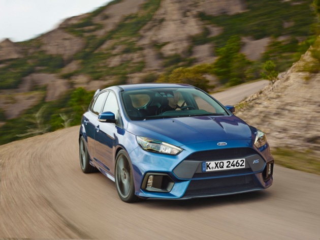 Serienmäßig 350 PS stark: Ken Block lässt den neuen Ford Focus RS in Goodwood erstmals von der Leine