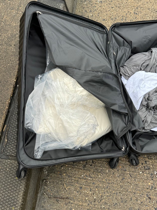 HZA-DA: Unterwegs mit dem verbotenen Kick - Festnahme stoppt 17 Kilogramm Amphetamine auf der BAB 66