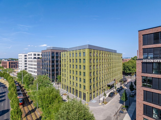 STRABAG Hold Estate erwirbt MOXY-Hotel im I/D Cologne von Art-Invest und OSMAB