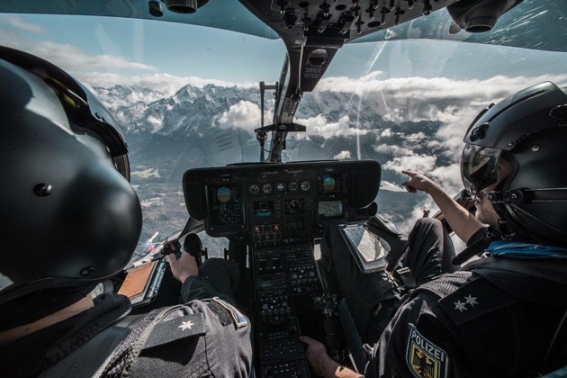 Bundespolizeidirektion München: Hubschrauberpiloten zur fliegerisch taktischen Übung und zur Ausbildung im Gebirge unterwegs