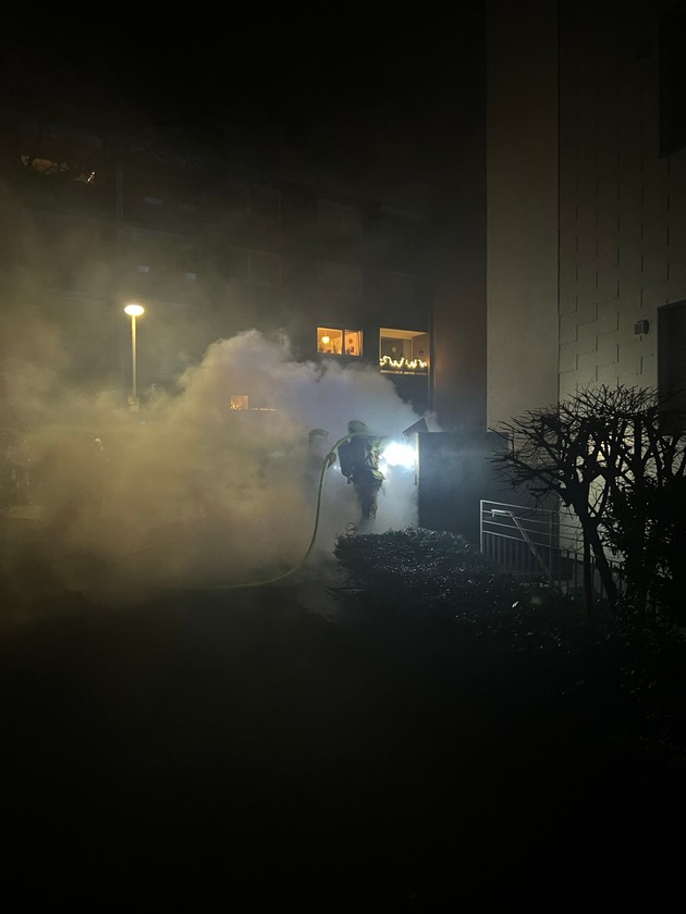 FW Ratingen: Bilanz der Silvesternacht aus Sicht der Feuerwehr Ratingen