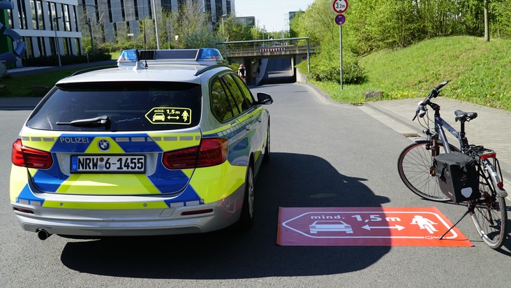 POL-BN: 1,5 Meter Seitenabstand - Mehr Sicherheit für Radfahrende - Aktion der Polizei Bonn und des ADFC