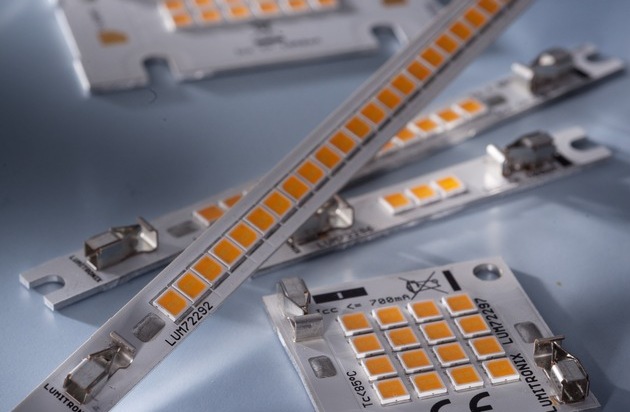 LUMITRONIX LED-Technik GmbH: LUMITRONIX stellt individualisierbare Plug&Play LED Lichtquellen vor (FOTO)