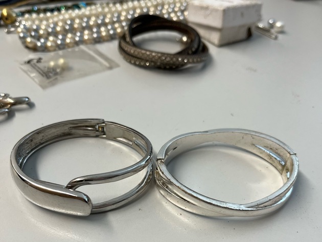 POL-COE: Coesfeld, Borkener Stra&szlig;e/Schuck gefunden - Eigent&uuml;mer gesucht