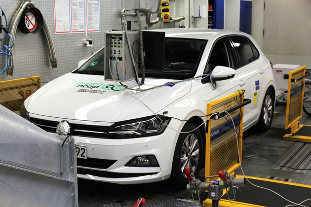 Saubere Autos: Nur zwei Pkw erhalten fünf Sterne / Initiative GreenNCAP hat 24 Fahrzeuge auf Umwelteigenschaften getestet