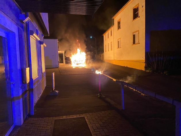 POL-PILEK: Fahrzeugbrand in Wolfstein