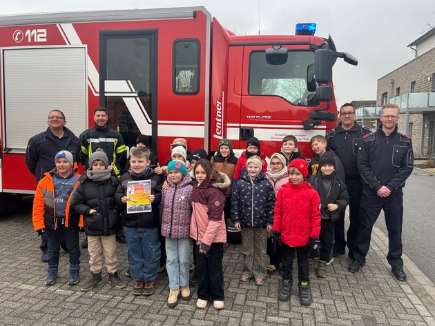 FW-KLE: Ein ganz besonderer Tag für 80 Kinder: Brandschutzerziehung bei der Freiwilligen Feuerwehr Bedburg-Hau