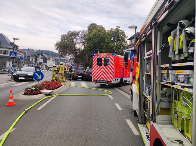 FF Olsberg: Verkehrsunfall mit 3 Fahrzeugen in Olsberg