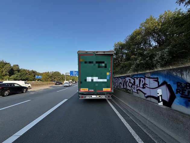 POL-OF: LKW-Kuriosität auf der Autobahn: Mit zerstörtem Auflieger, leerem Tank und abgefahrenen Reifen unterwegs