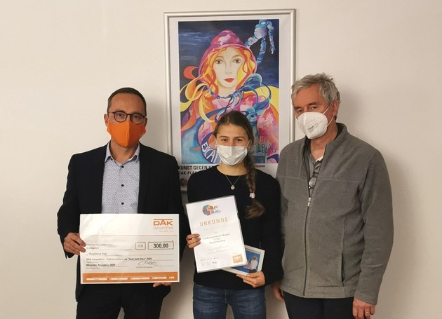 &quot;bunt statt blau&quot;: Schülerin aus Deggendorf gewinnt Plakatwettbewerb gegen Komasaufen in Bayern