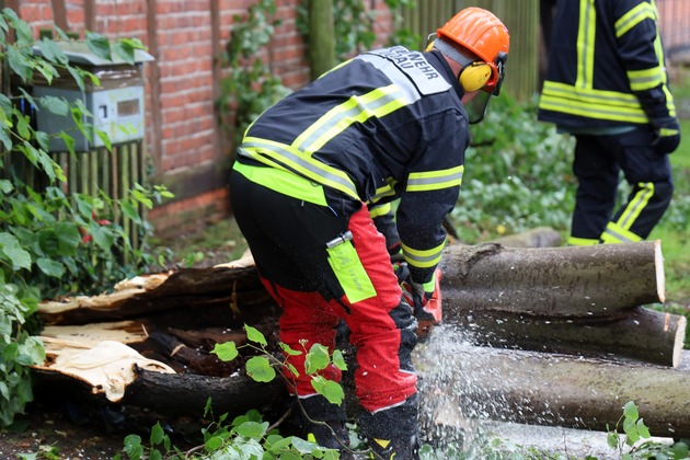 FW Hambühren: Trotz schwerer Gewitter in der Gemeinde Hambühren: Feuerwehr nur bei einem Einsatz gefordert