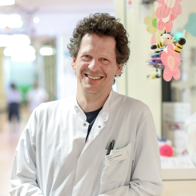 Neues Helios-Pädiatrie-Zentrum Berlin unter der Leitung des Bucher Chefarztes Privatdozent Dr. med. Patrick Hundsdörfer