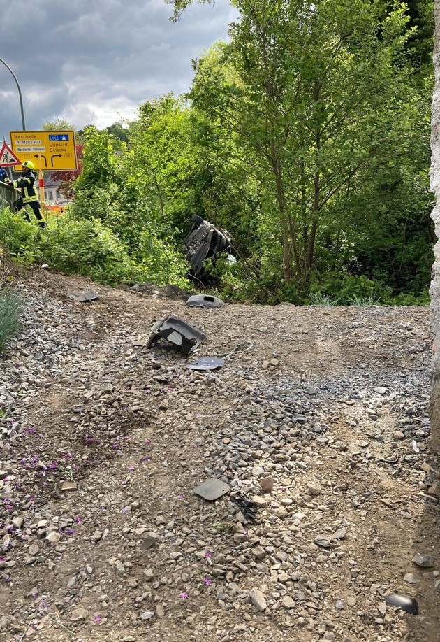 POL-SO: Verkehrsunfall mit zwei Verletzten