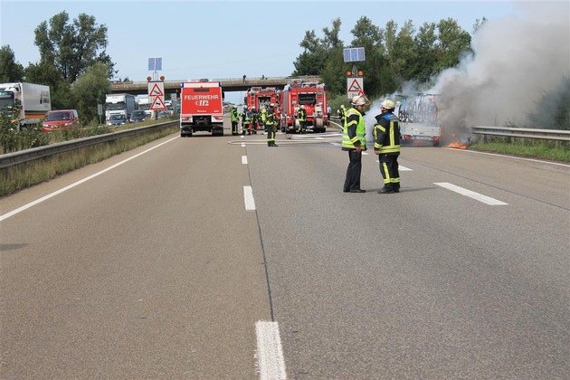POL-PDNW: Polizeiautobahnstation - Autobahn 61/Autobahnkreuz Ludwigshafen - Fahrzeugbrand am Ende einer Urlaubsreise