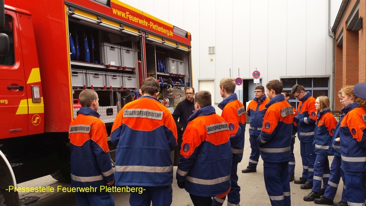 FW-PL: Berufsfeuerwehrtag der Jugendfeuerwehr Plettenberg an der Feuer- und Rettungswache am Wall