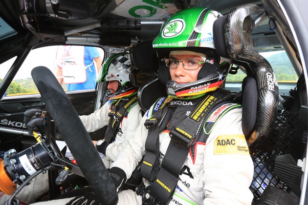 SKODA AUTO Deutschland-Piloten Fabian Kreim/Frank Christian beweisen großes Kämpferherz bei der Rallye Deutschland (FOTO)