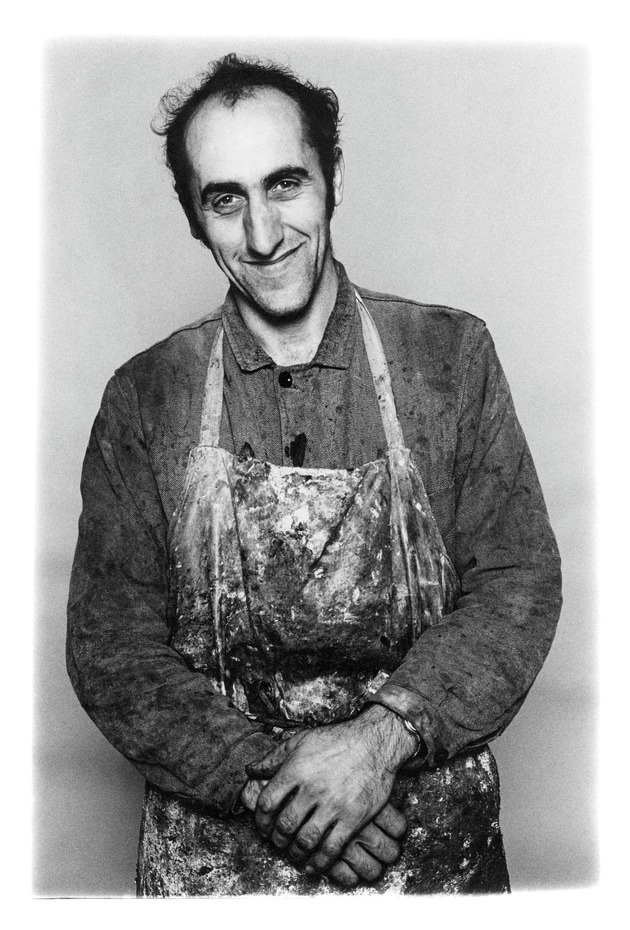 Neue Ausstellung im Textilmuseum St.Gallen: &bdquo;Portr&auml;t einer Schweizer Firma. Eine Fotoserie von Barbara Davatz&ldquo; ab dem 5. Juni 2026