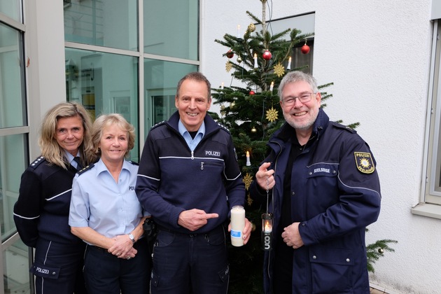 POL-RBK: Rheinisch-Bergischer Kreis - Das Licht von Bethlehem ist in den Polizeiwachen des Kreises angekommen