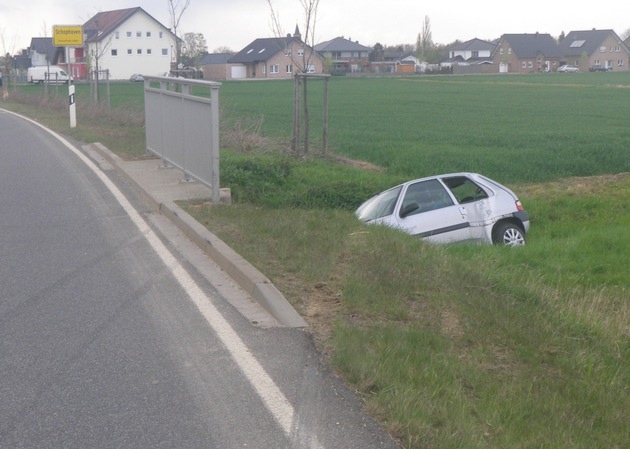 POL-DN: Nach misslungenem Bremsmanöver im Bachlauf gelandet