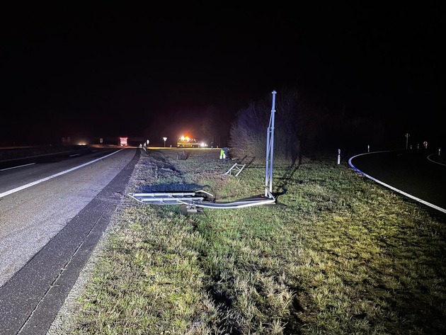 POL-VDKO: Verkehrsunfall durch Stahlgitterbox auf BAB48 bei Ulmen - Fahndung nach dem Verlierer der Box
