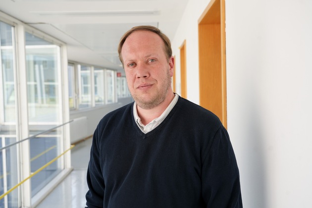 Nanopartikel effizienter per Laser erzeugen
