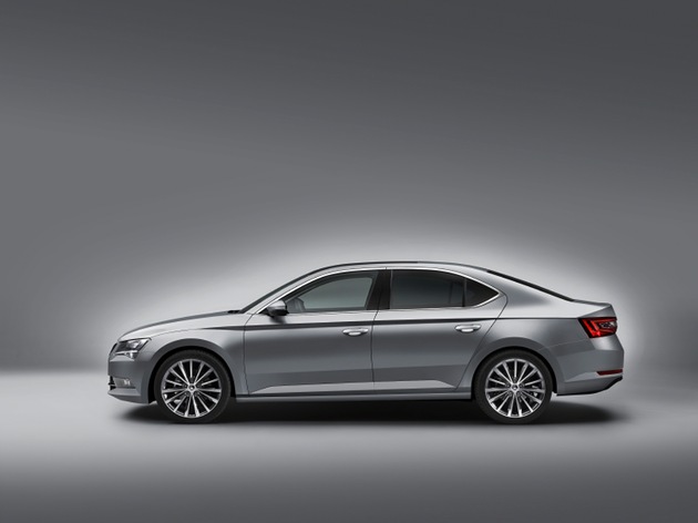 Neuer SKODA Superb ab sofort bestellbar (FOTO)