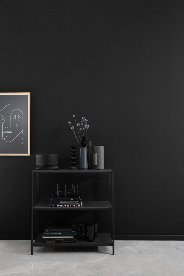 Pressemitteilung | Gegens&auml;tze ziehen sich an: Wohnen in Black &amp; White