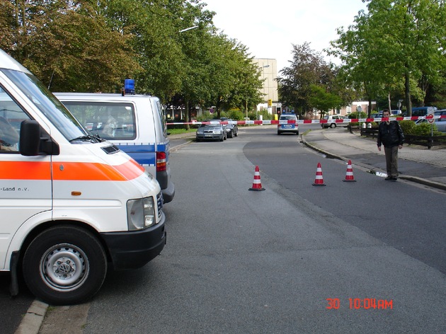POL-WL: ++ Bombenalarm im Postgebäude - Polizei und Feurwehr stellen Einsatz in Rechnung ++