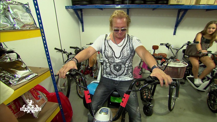 Robert im Kaufrausch - Eine neue Folge von &quot;Die Geissens&quot; bei RTL II