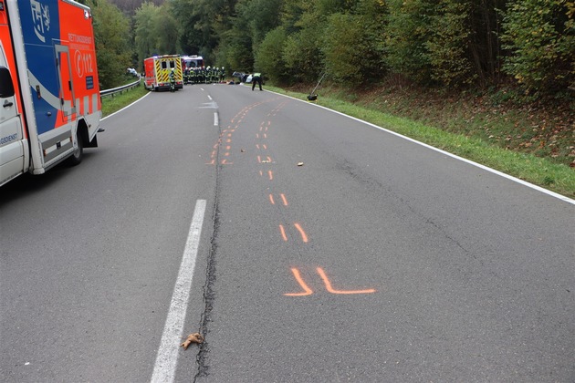 POL-GM: Verkehrsunfall mit drei Verletzten in Gummersbach /Pkw BMW Mini überschlägt sich auf der L 173