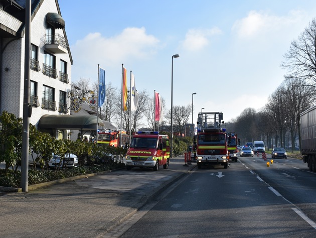FW-DO: Feuer in einem Hotel am Westfalendamm