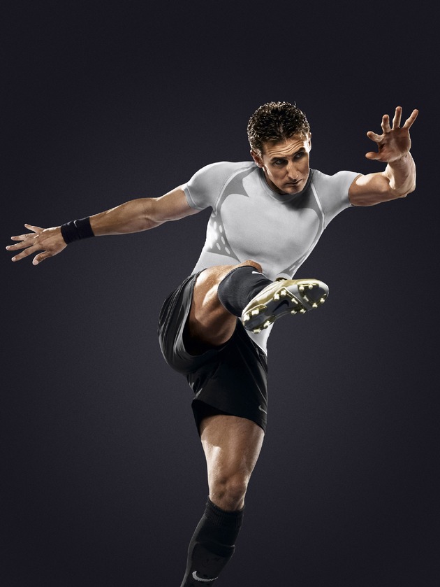 Nike startet internationale Kampagne mit Miro Klose in der Hauptrolle