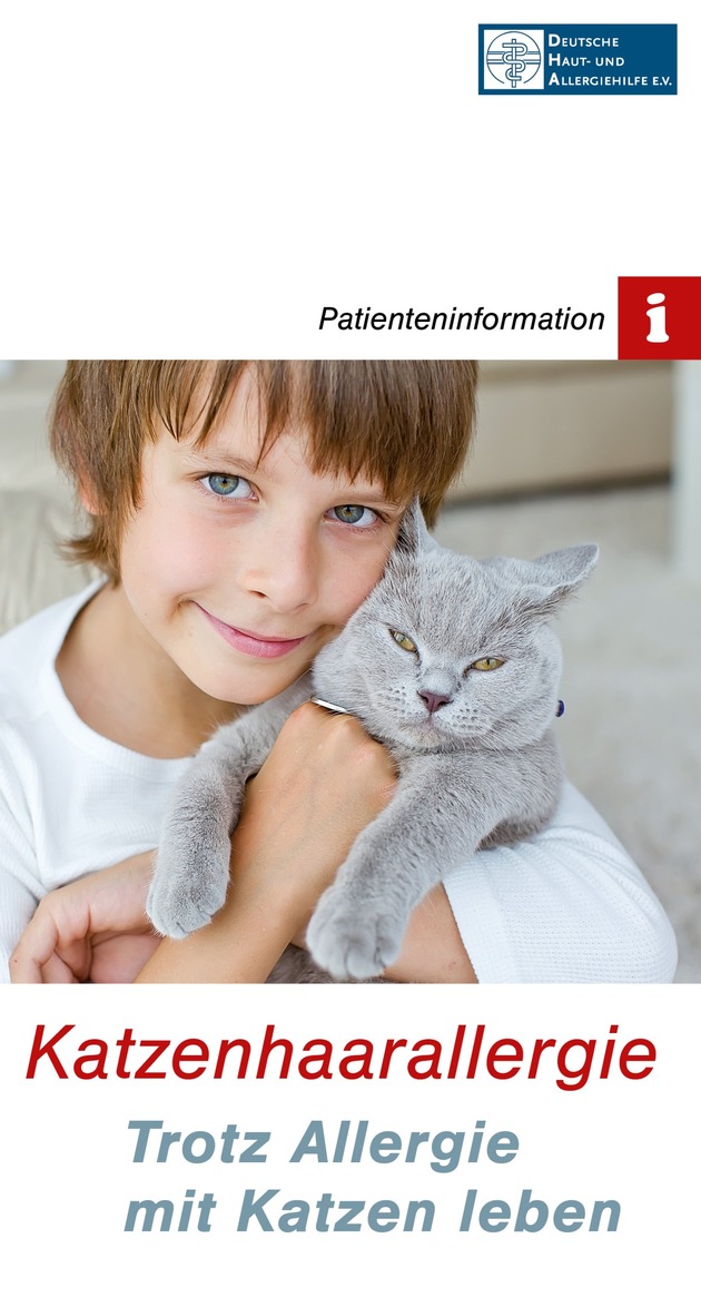 Neue Broschüre und Website: Trotz Allergie mit Katzen leben