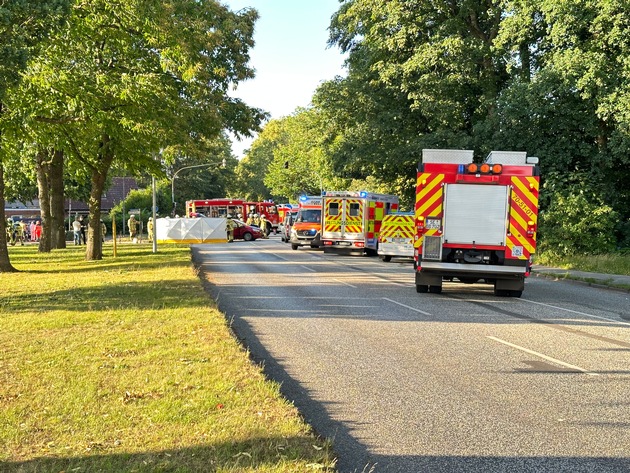 FW-SE: Verkehrsunfall mit vier verletzten Personen in Bad Bramstedt