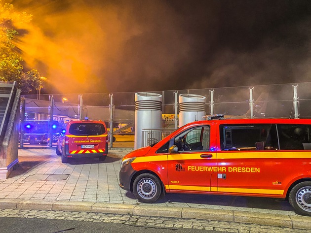 FW Dresden: Achtung Übung: Brand im Eisenbahntunnel am Flughafen Dresden