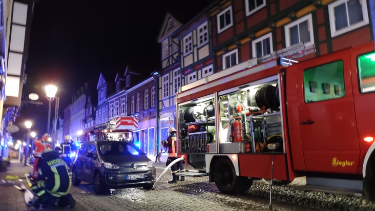 FW Celle: Küchenbrand in der Celler Altstadt