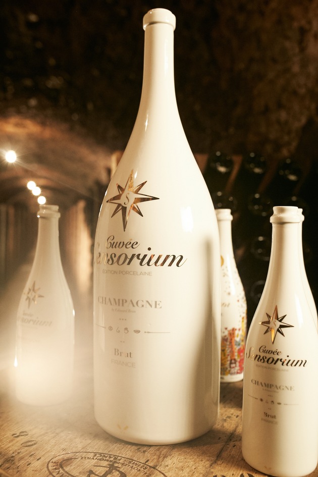 Cuvèe Sensorium stellt ersten Champagner in Porzellanflasche vor