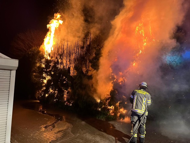 FW-WRN: Drei Einsätze in der Silvesternacht für die Freiwillige Feuerwehr Werne