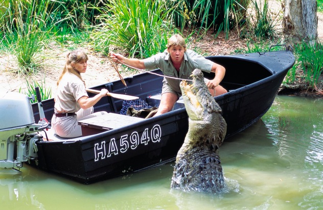 Australiens wildester Reptilien-Jäger ab 21.02. auf TELE 5: Steve Irwins Dokuserie &#039;Crocodile Hunter&#039; montags um 20.15 Uhr und das Kino-Abenteuer &#039;Crocodile Hunter - Auf Crash-Kurs&#039;, 9.3., 20.15 Uhr (mit Bild)