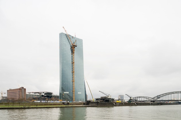 SIKA, PARTENAIRE TECHNOLOGIQUE LORS DE LA CONSTRUCTION DE LA BANQUE CENTRALE EUROPEENNE A FRANCFORT (IMAGE)