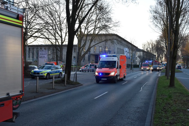 FW-DO: 06.04.2018 - Defekter Kühlschrank in Seniorenresidenz
Kühlmitteaustritt in Bewohnerzimmer