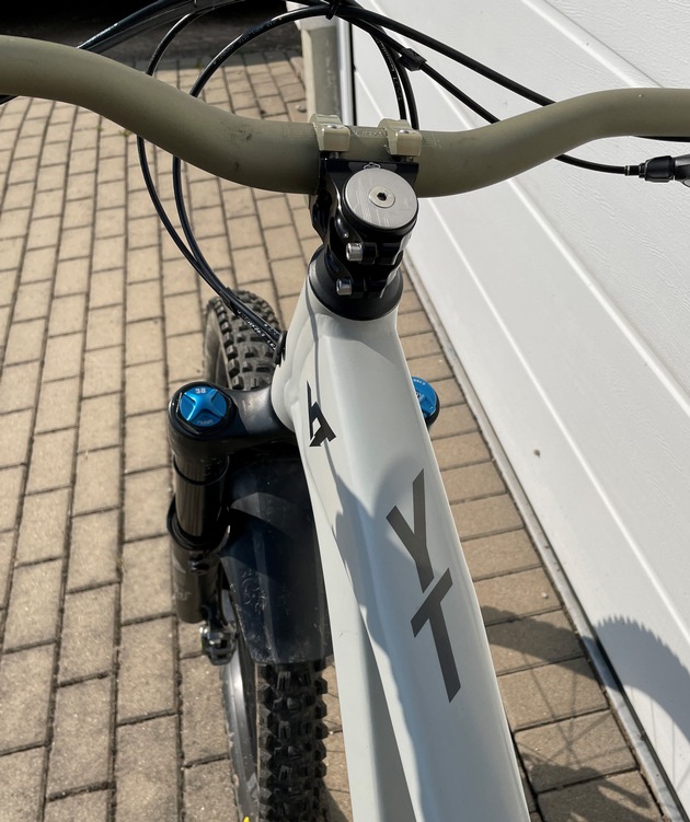 LPI-J: Gestohlenes Fahrrad an rechtmäßigen Eigentümer übergeben - Polizei sucht Besitzer eines weiteren Fahrrades