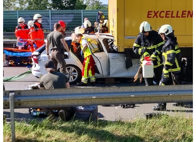 FW-MK: Schwerer Verkehrsunfall auf der BAB 46