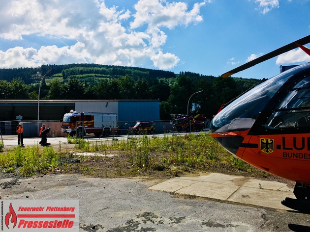 FW-PL: OT-Holthausen. Betriebsunfall erfordert Einsatz eines Rettungshubschraubers.