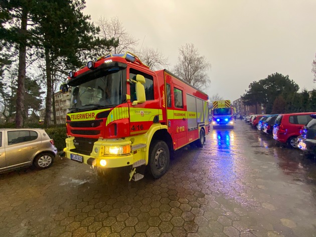FW Ratingen: unruhiger Start in die Weihnachtstage bei der Feuerwehr - viele Einsätze am Heiligabend