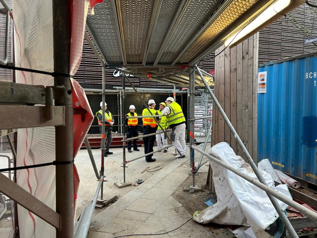 HZA-HH: Zoll pr&uuml;ft Gro&szlig;baustellen in Hamburg//Bundesweite Schwerpunktpr&uuml;fung im Baugewerbe