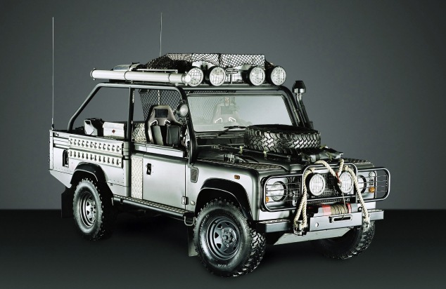 Actionfilm &quot;Tomb Raider&quot; - &quot;Lara Croft&quot; fährt besonderen Land Rover Defender