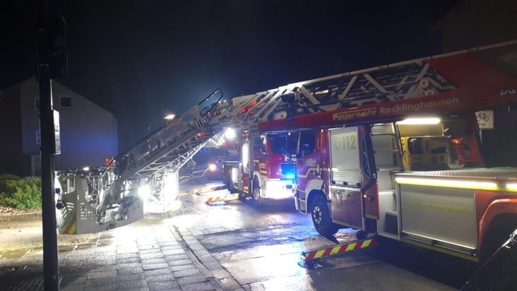 FW-RE: Gewitterfront über Recklinghausen - drei Brandeinsätze