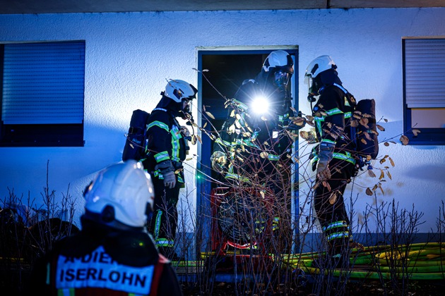 FW-MK: E-Roller brennt nachts in Wohnung